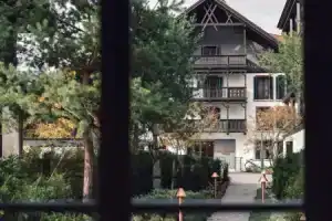 Posthotel Taube, Шрунс