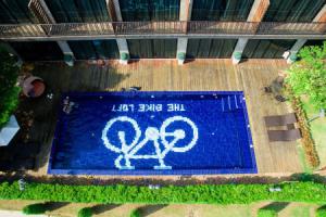 The Bike Loft Family Hostel, Хуахин