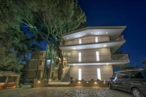 Koukounaria Hotel & Suites, Аликес