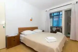 Rooms Holiday Vibes, Водице