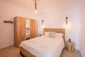 Nautilus Sea View Suite 4, Пефкохори