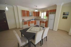 Deniz ve doğa manzaralı 3+1 villa leton, Калкан