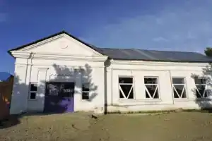 Urban Monkey Tent hostel & bar, Каракол