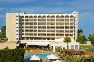 Ajax Hotel, Лимассол