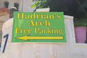 hadrian's arch, Джараш