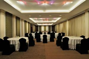 Отель «Vivanta Bengaluru Residency Road», Бангалор