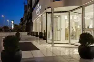 Athenaeum Grand Hotel, Афины