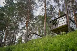 Гостиница «Манаград», Манский
