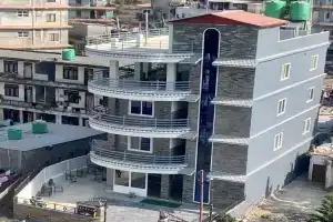 Hotel Pokhara Suites, Покхара