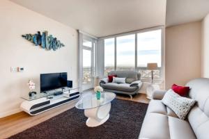Incredible 2 BR Dream Property  Downtown, Сан-Диего