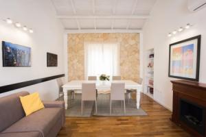 Casale Apartments, Капотерра
