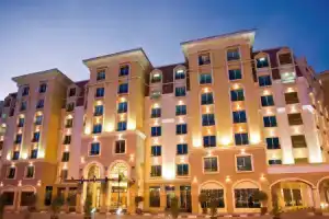 Avani Deira Dubai Hotel, Дубай