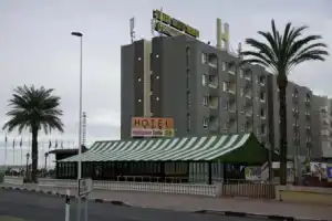 Отель «Torrejoven», Торревьеха