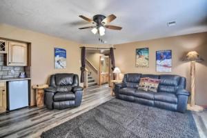 Family-friendly Home w/ Hot Tub: 1 Mi to Dtwn, Эстес-Парк
