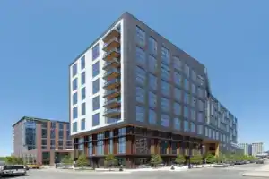Global Luxury Suites in South End, Бостон