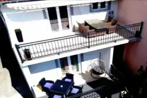 Apartment Goran, Сень