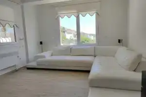Flat 600 m to Beach with Sea View in Bodrum, Бодрум