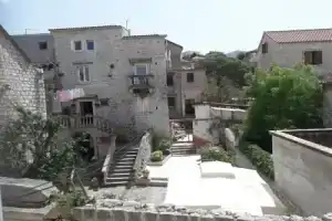 Vitris - 50 m From sea - Sa7-attic, Трогир