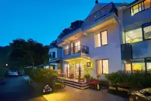 T innn · West Lake | Yueshang Yunshe Homestay (Hangzhou Taiziwan Park Branch), Ханчжоу