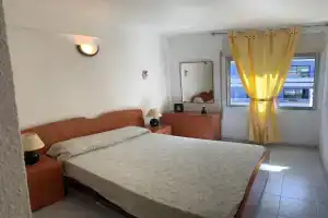 Apartamento Dms Iii, Салоу