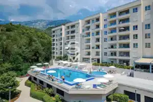 Status Apartments 100, Рафаиловичи