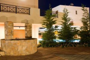Beautiful Villa With Swimming Pool, Пефки