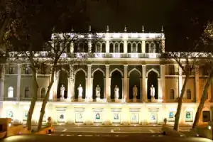 Central Baku Hotel, Баку