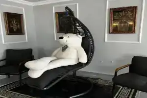 Varna Hotel, Кешан