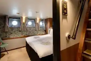 Hotel «boot Koningin Emma I Kloeg Collection», Влиссинген