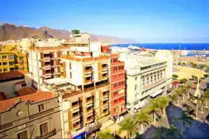 Hotel «Adonis Plaza», Санта Крус де Тенерифе