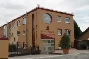 Hotel «Sperling mit E-Ladestation», Шпайер