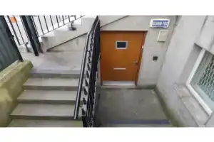 1 Hogans SQ, Дублин