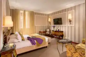 Hotel «Savoy», Рим