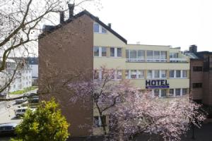 Hotel «Am Düsseldorfer Platz», Ратинген