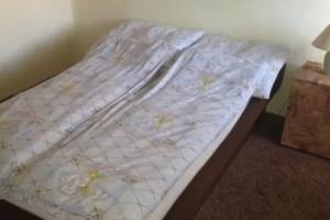Judit Rooms, Мако