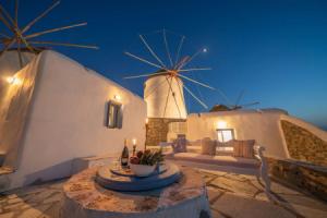 Iconic Windmill Mykonos, Миконос