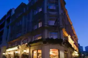 The Sanctuary House Hotel, Лондон
