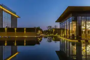 Hotel «Indigo Suzhou Yangcheng Lake, An Ihg Hotel», Сучжоу