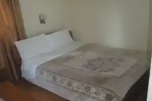 Qiqi Hotel, Гирокастра