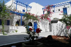 Levante Beach Hotel, Камари