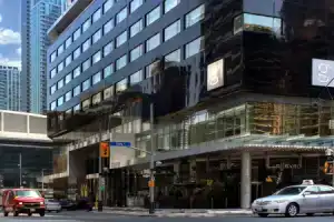Отель «Le Germain Maple Leaf Square», Торонто