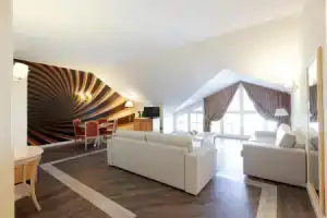 Gardaland Hotel, Кастельнуово-дель-Гарда