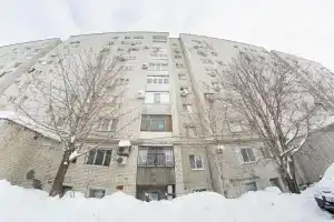 Огни Саратова на улице Чапаева, Саратов