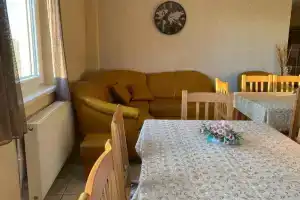 Vadvirág vendégház, Ленти
