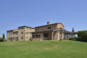 Porsenna Resort, Кьюзи