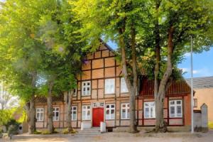Gutshaus No3, Хайлигенхафен