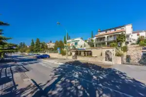 Apartman ELLEN 3, Цриквеница