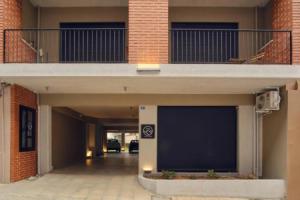 Tzes City Suites, Янина