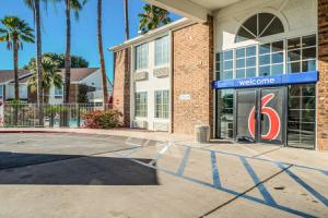 Motel «6 Tucson, AZ - North», Тусон