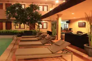 BaliRa Airport Hotel, Кута
